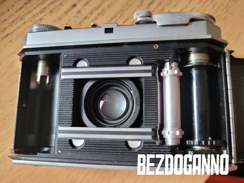 Rental for 7 days of Kodak Retina 1a